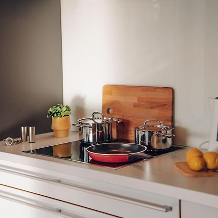 Design 3Bd Apartment Cooking Area In Architect Villa Prag Exteriör bild